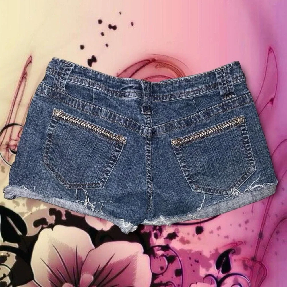 vintage 90s midrise denim shorts - faded glory, 98% cotton, sz 6. no flaws!